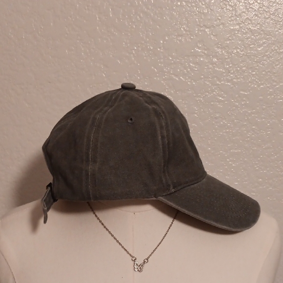 SHEIN Preloved Gray Embroidered Cap - Picture 3 of 6